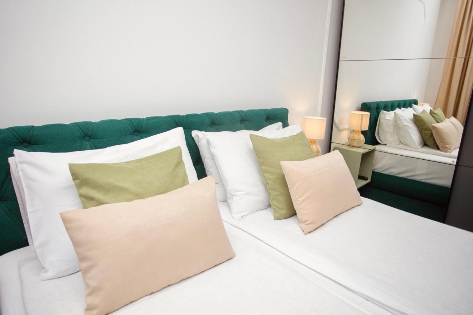 Mak Apartment - Free Parking - Balcony Сараево Экстерьер фото