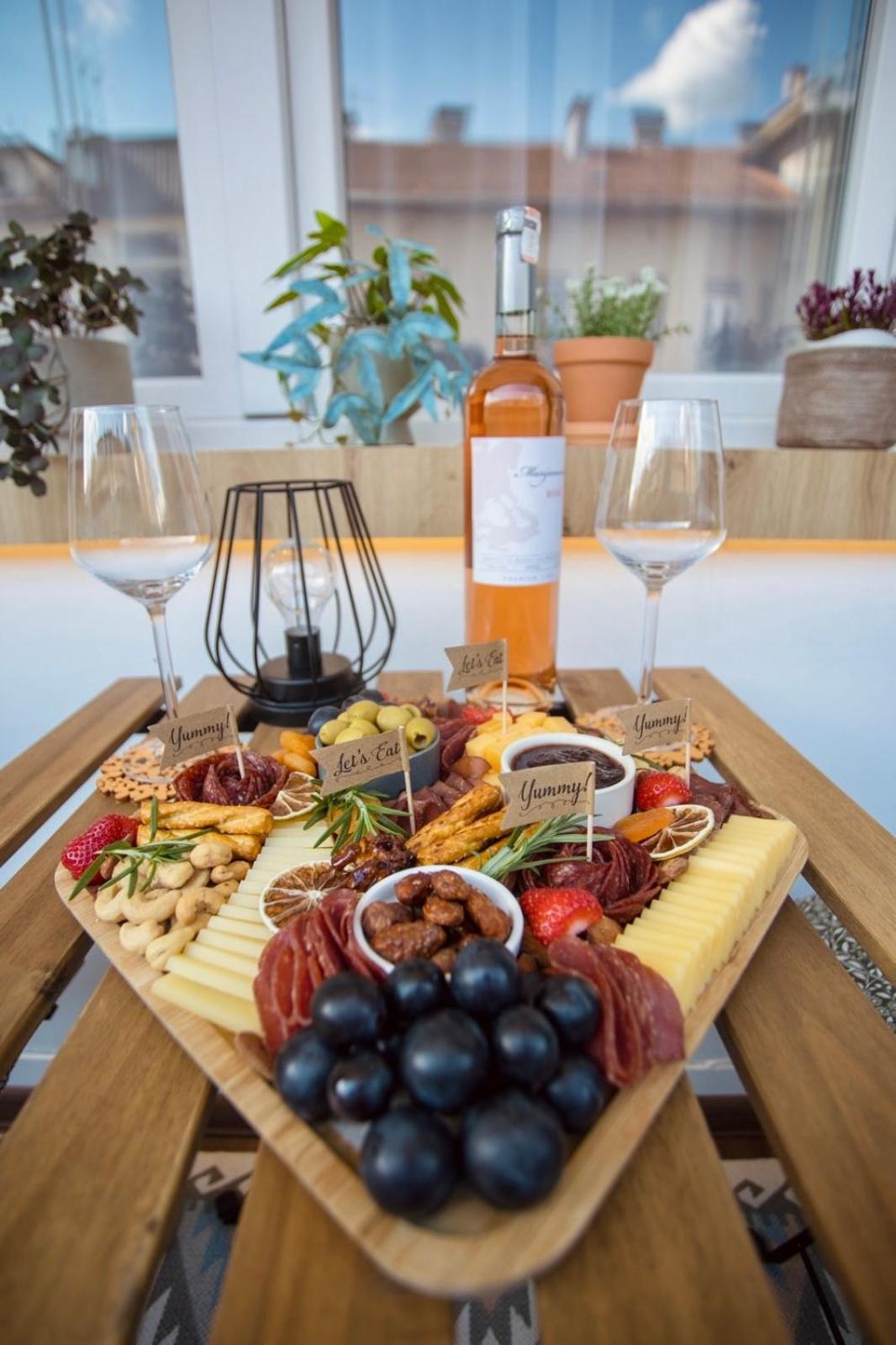Mak Apartment - Free Parking - Balcony Сараево Экстерьер фото