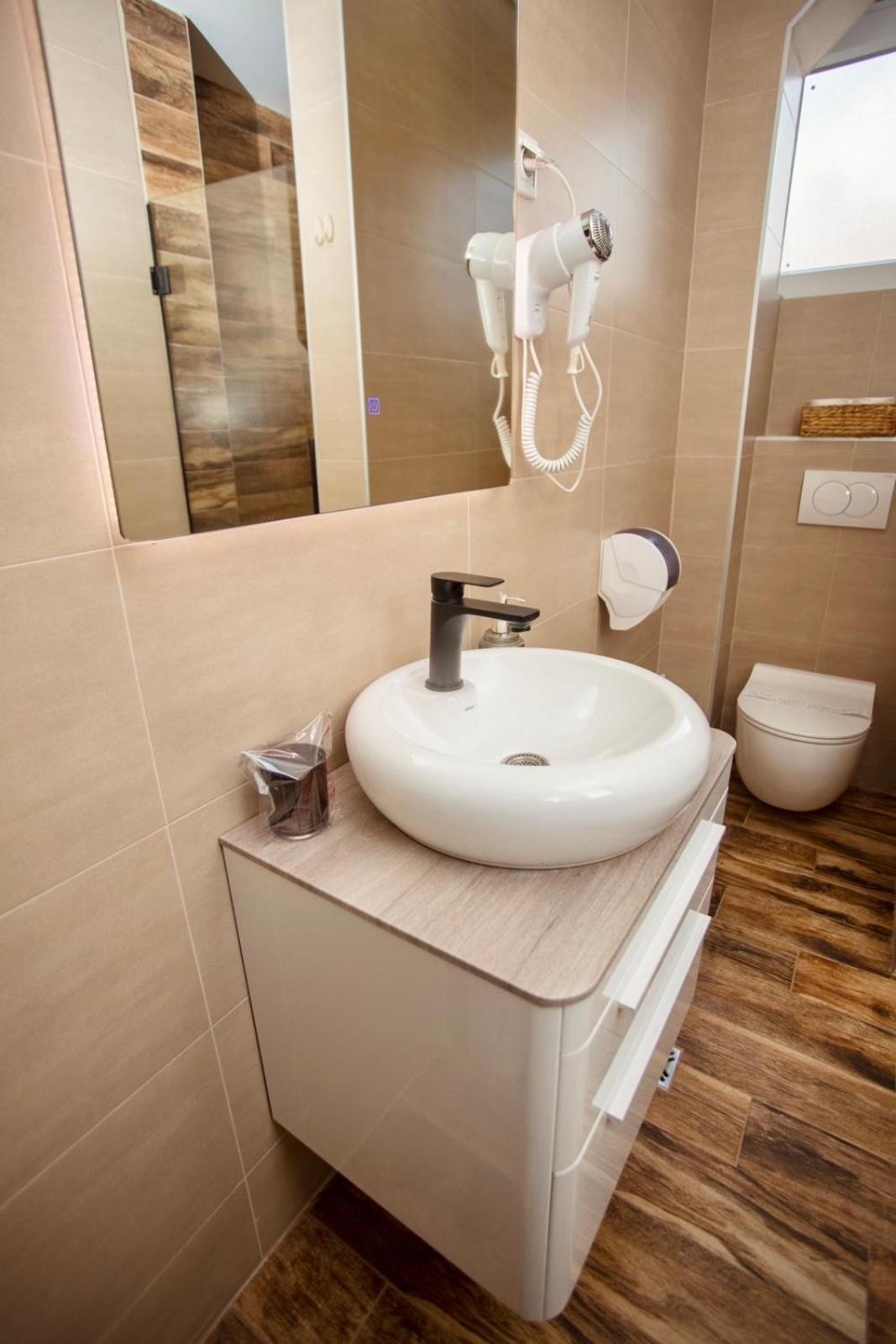 Mak Apartment - Free Parking - Balcony Сараево Экстерьер фото